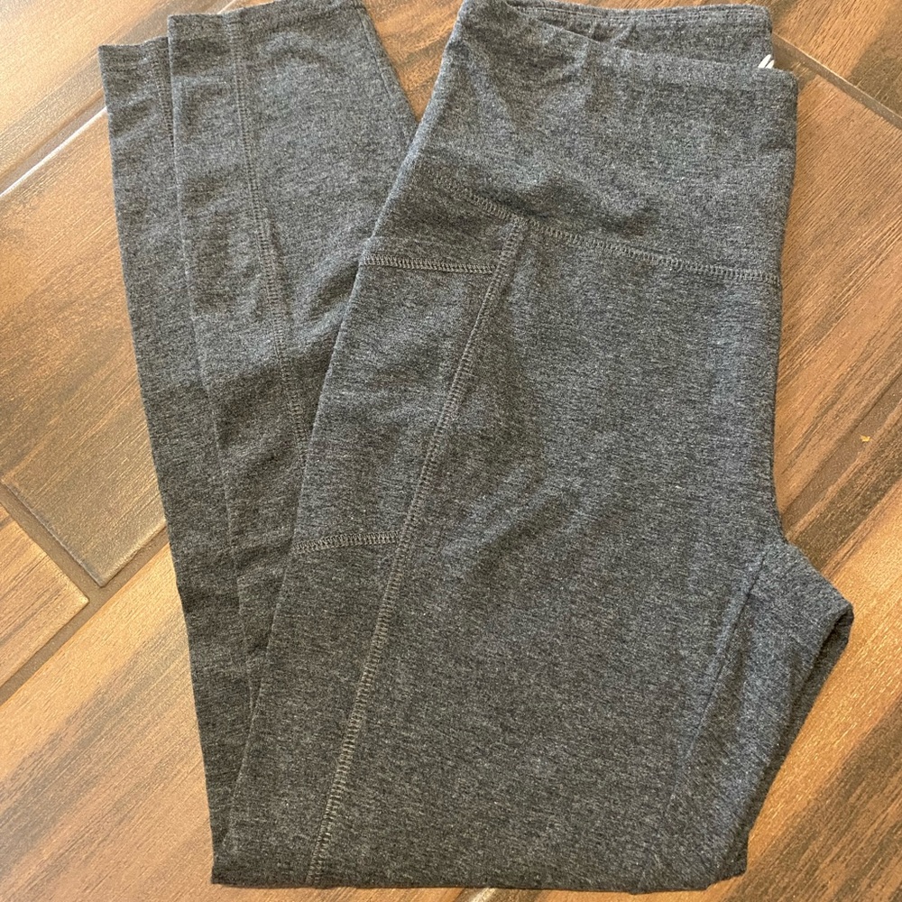 grey leggings